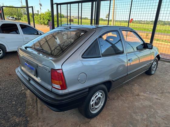CHEVROLET KADETT 1.8 EFI GL 8V GASOLINA 2P MANUAL